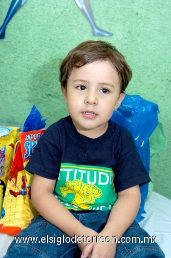 11092009 Saúl Ahmed Méndez Galván fue festejado al cumplir tres años de edad.