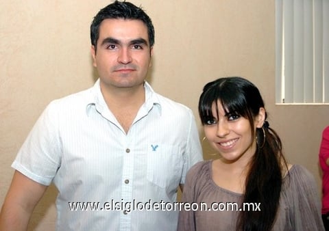 10092009 Noel y Leslie Nevárez.
