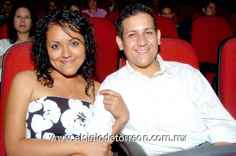 13092009 Luz López y Daniel Maldonado.
