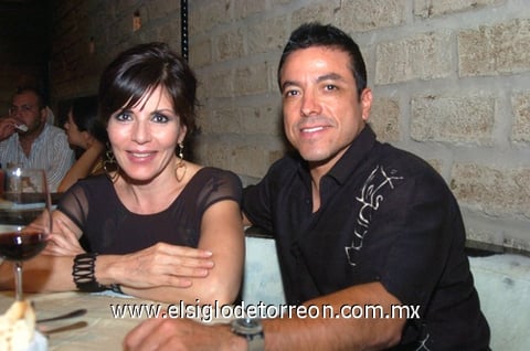 14092009 Elsa Lechuga y Leonardo Chávez.