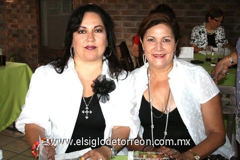 13092009 Rosy Armendáriz y Rocío Álvarez.