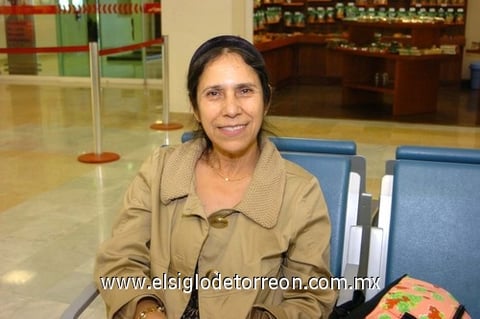 15092009 Alma llegó procedente de Estados Unidos.