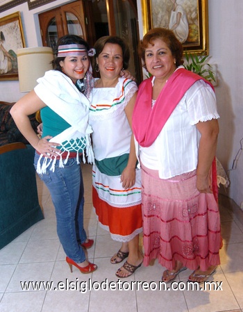 19092009 Adriana, María Elena y Consuelo.