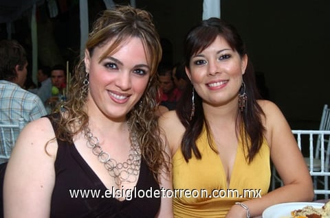 19092009 Tania Martos y Claudia Ontiveros. EL SIGLO DE TORREÓN/JESÚS HERNÁNDEZ
