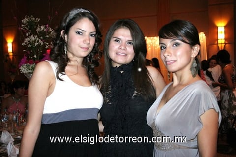 19092009 Fabiola Lima, Lulú Astorga y Natalia Arratia.