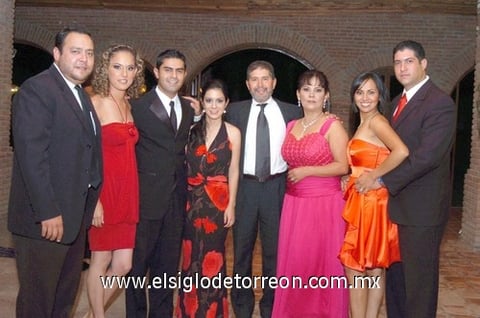 20092009 DAsisten en familia. Armando Reyesy Rosario Frausto de Reyes con sus hijos Daniel e Ilse Martínez, Ana Lucía y Juan Carlos Pámanes, Armando Reyes y Ana Isabel Urquizo.