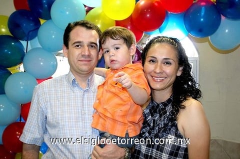 20092009 Asael Mijares Zamora recibió alegre fiesta de cumpleaños organizada por sus papás Miguel Mijares y América Zamora de Mijares.