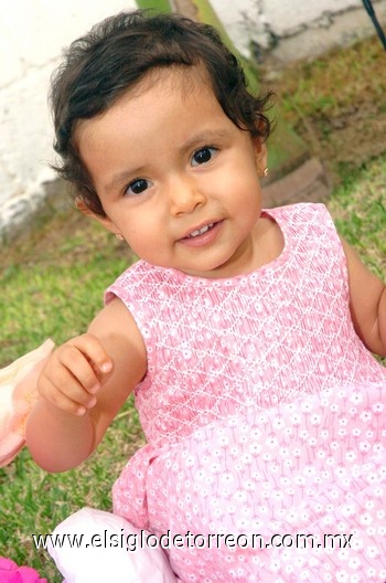 20092009 Bárbara García Becerra, cumplió un año de vida y fue festejada por sus papás.