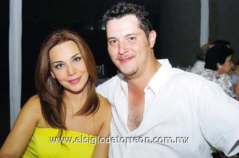 20092009 Mayra Barba y Roberto Job Ortiz.