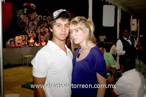 20092009 Héctor Sifuentes y Ale Hernández.