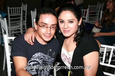 20092009 Óscar Reza y Sandra Sifuentes.