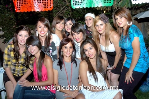16092009 Juventud lagunera. Isolda Jiménez, Martu Casas, Luisa Ortega, Marcia Cornejo, Paola Gámez, Dennis Monárrez, Verónica Ortiz, Ileana Soto, Tania Ortiz, Zaira Ortiz y Ale Ramos.