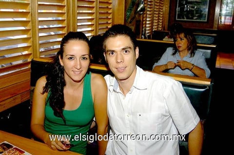 20092009 Mónica de la Torre, Vanessa Loera y Juan Gabriel de la Torre.