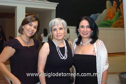 20092009 Marisa, Flora y Maribel.