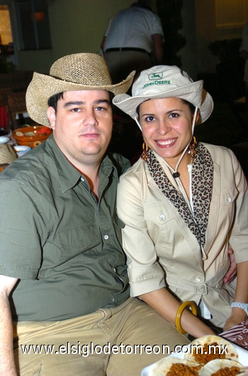 28092009 Fernando y Anilú.