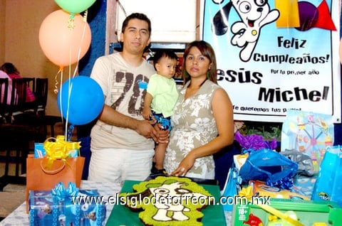 23092009 Jesús Michel Rodríguez Martínez fue celebrado al cumplir un año por sus papás Jesús y Wendy Rodríguez.
