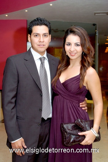 22092009 Sergio Gutiérrez Espada y Tania Trasfí Treviño.