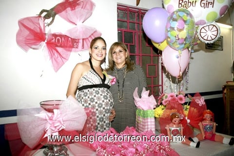 24092009 María Cristina de la Torre y Sra. Luz María Trujillo de la Torre.