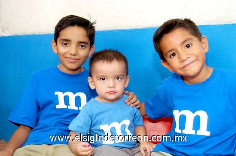 25092009 Juan Carl0s, Leonardo e Iñaki Wong Camacho.
