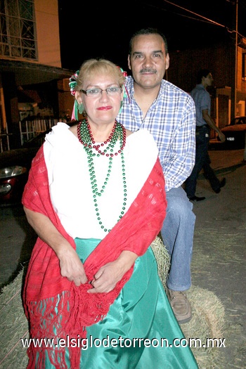 25092009 Martha Lourdes Robles de Álvarez y Óscar Delfino Álvarez. EL SIGLO DE TORREÓN/ÉRICK SOTOMAYOR