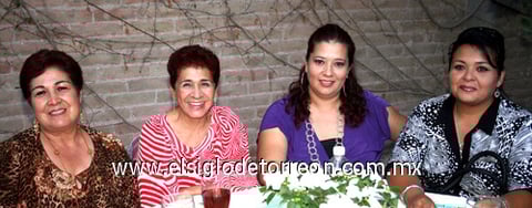 17092009 Margarita Vázquez, Lety Herrera, Yolanda Domínguez y Linda Ocaña.