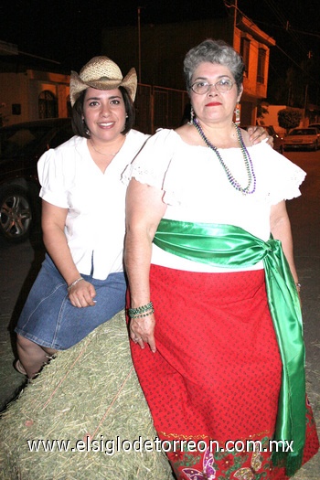 25092009 María Eugenia Chapa de Pérez y María Eugenia Pérez Chapa.
