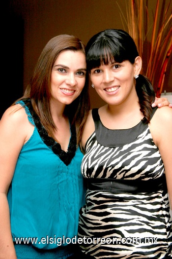 29092009 Marthy Dávila y Mafer Belmont.