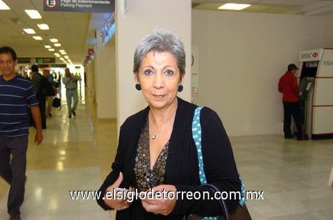 29092009 México. Esther Montero, arribó a esta ciudad.