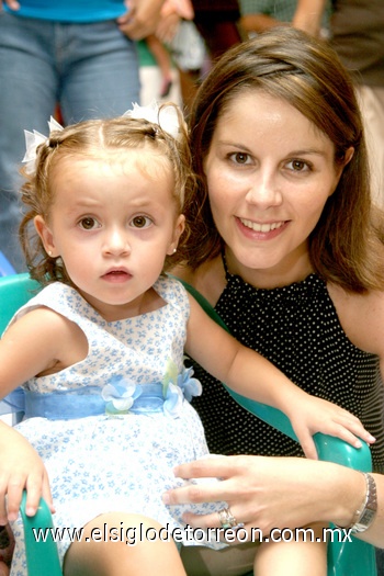 30092009 Fernanda y Olivia.