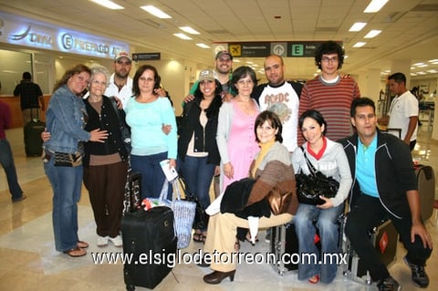 25092009 California. La familia Martínez fue recibida por Pablo, Jorge, Pili, Irene y Socorro.