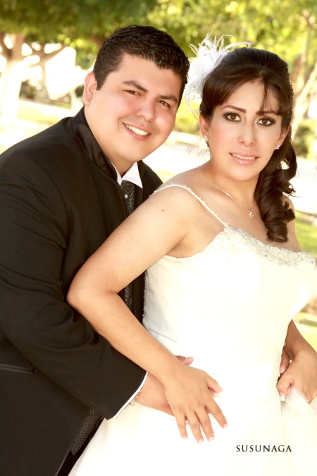En la iglesia del Centro Saulo contrajeron matrimonio, Srita. Elsa Alejandra Rincón Hernández y Sr. Iván Alejandro Sánchez García, el 17 de julio de 2009, en punto de las 20:00 horas.

Susunaga Fotografía