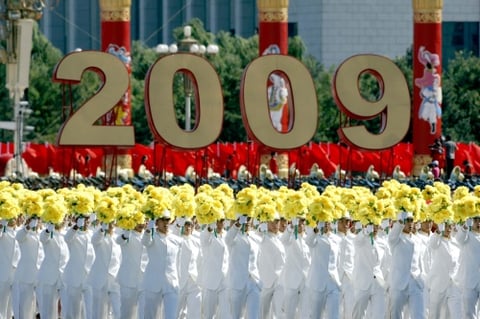 En medio del ambiente de celebración y el despliegue de los medios estatales en semanas recientes, no se mencionaron las campañas revolucionarias del líder Mao Tse-tung que dejaron millones de muertos.