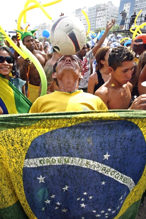 El ministro de Deportes, Orlando Silva, dijo al respecto que Río puede organizar unos Olímpicos libres de violencia, como lo demostró con los Panamericanos de 2007, que transcurrieron en paz y armonía en la ciudad.