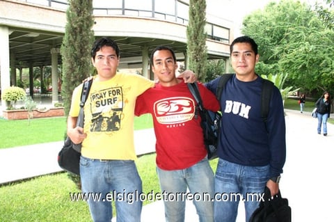 01102009 Cecy, Orlando y Adriana.