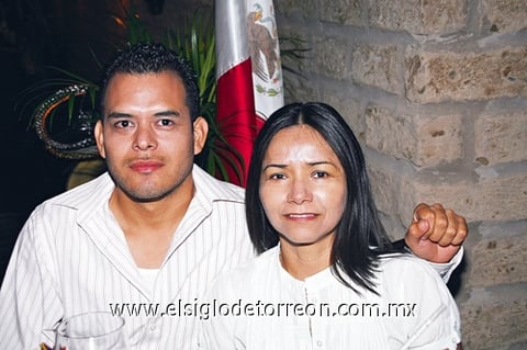 05102009 Ricky Valdivia y Alma Valdivia.