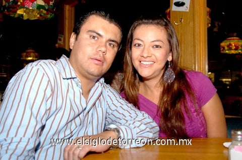 04102009 Alejandro y Doralí.