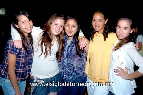 06102009 Luisa, Natalia, Ale, Geraldine y Andrea.