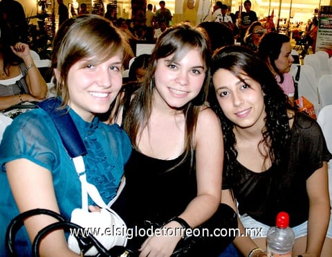 07102009 Angélica Argüello, Susana de González y Marcela Grageda.