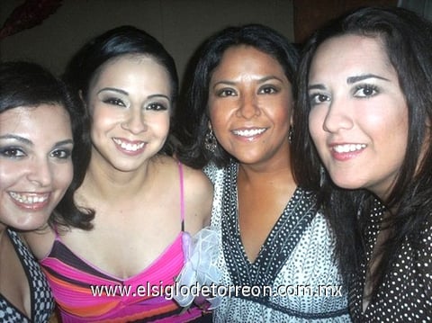 08102009 Marla Rodríguez, Siria Martínez, Claudia Ochoa y Maya Valero.