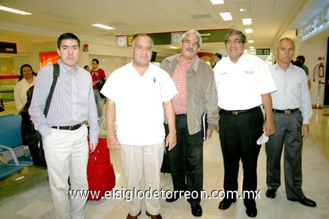 09102009 Negocios. José, Luis y Filiberto.