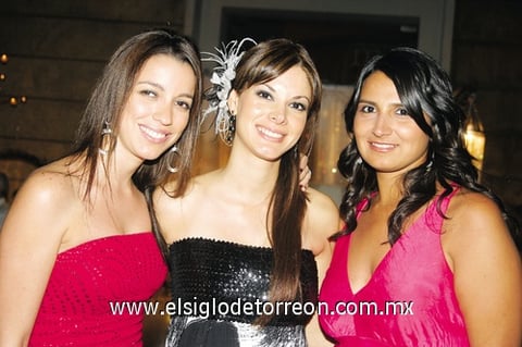11102009 Lupita Arzoz, Vene Sañudo y Cecilia Betancourt.
