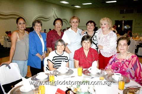 11102009 Rosy Cornejo, Nora Vázquez, Martha Vázquez, Susana González, Cuquita López, Amparo de Mora, Chelo Pizarro, Bill Nalda y Angélica Recio. EL SIGLO DE TORREÓN/JAIME DE LARA