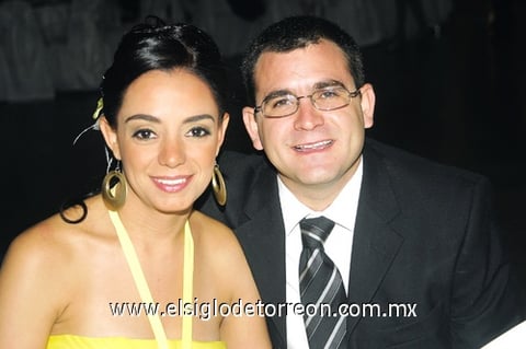 11102009 Elizabeth Soldevilla y Ricardo.