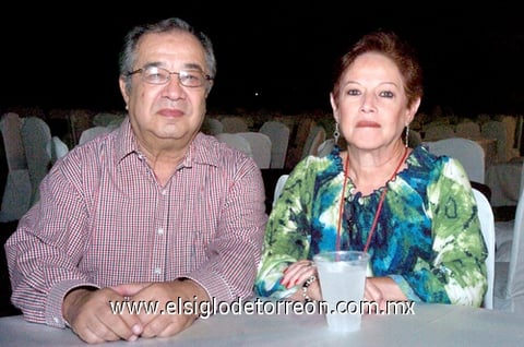13102009 José González y María Isabel de González.