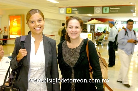 13102009 Vienen de la Ciudad de México a impartir un curso sobre infecciones, Janeth Román y Katia Carpizu.