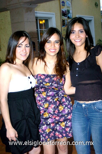 17102009 Diana Barraza, Olivia de Anda y Sara García, captadas recientemente.