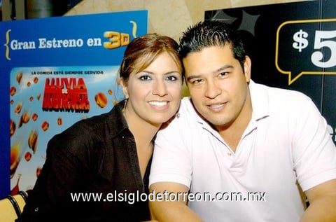 18102009 Adriana Ramírez y Ricardo Ortega.