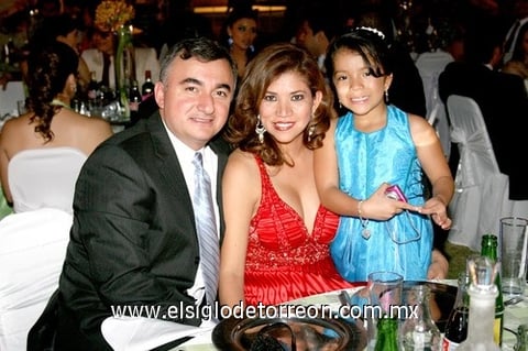 18102009 Alfonso, Araceli y Michelle.