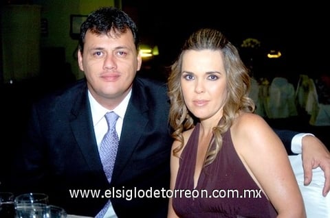 21102009 Héctor Valdés y Cathy de Valdés.