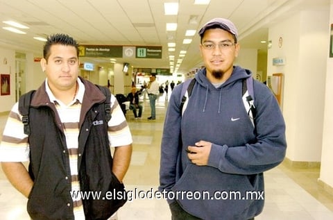 20102009 Juan y Benjamín llegaron procedentes de la Ciudad de México en plan de trabajo.